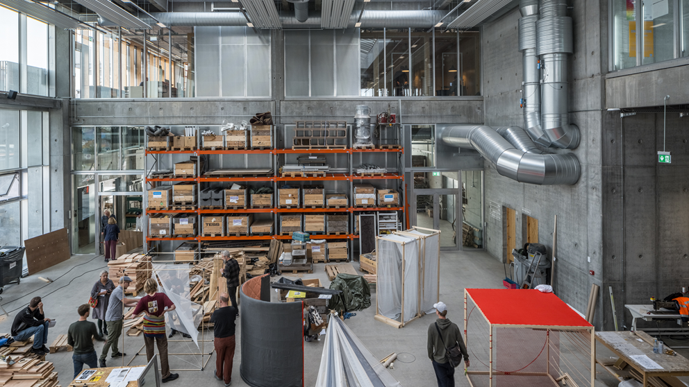 Et såkaldt mock-up rum i den nye arkitektskole i Aarhus, hvor de studerende bygger store modeller